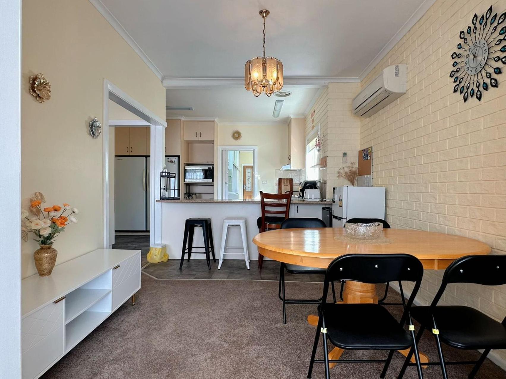 Coleman Comfort Hub - Close To City&Air Port Moonah Esterno foto