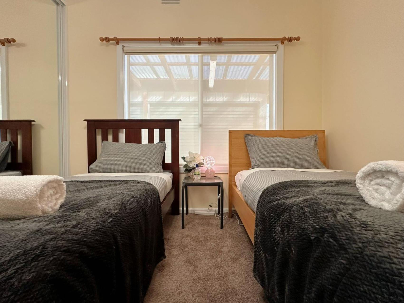 Coleman Comfort Hub - Close To City&Air Port Moonah Esterno foto